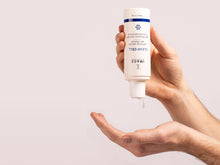 Image | CLEAR CELL - Clarifying Salicylic Gel Cleanser - Delizia Skincare