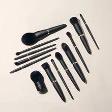 Youngblood | Foundation Brush YB4